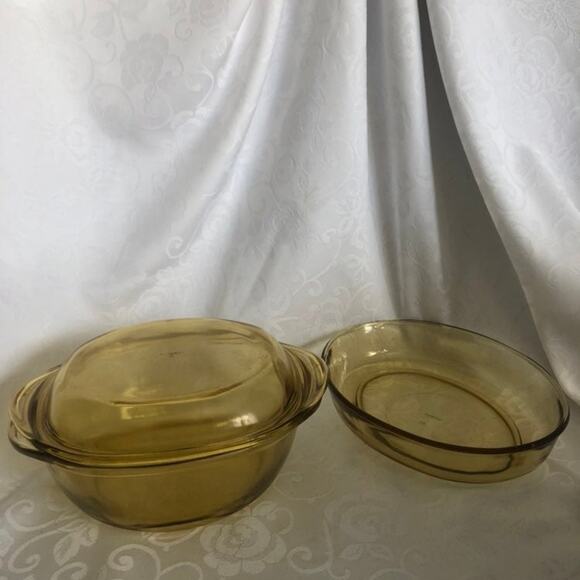 Vintage Pyrex Serving dishes Amber - Picture 1 of 6